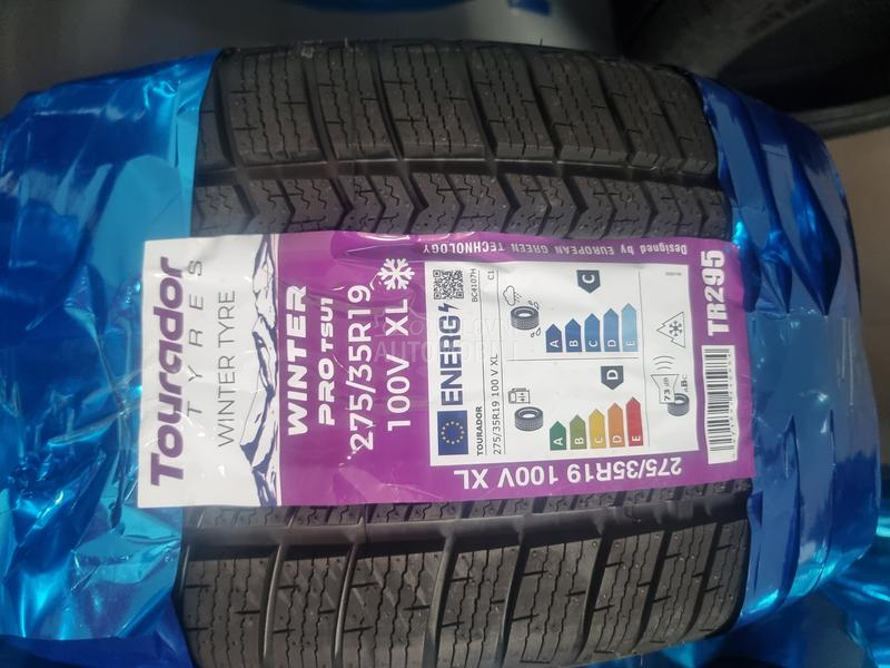 Tourador 275/35 R19 Zimska