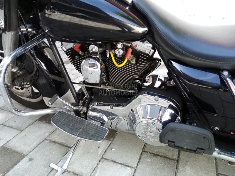 Harley Davidson FLHT Electra Glide