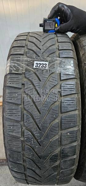 Lassa 215/60 R17 Zimska