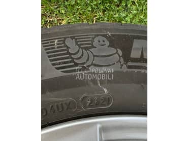 Michelin 235/60 R18 Zimska