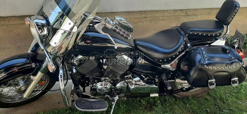 Yamaha XVS650 classic