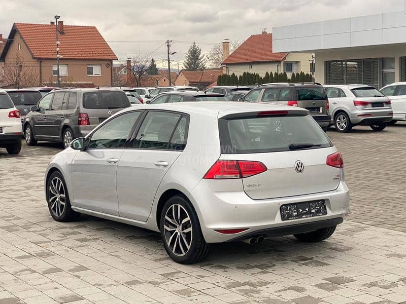 Volkswagen Golf 7 1.4TSI LED CH