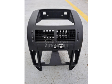 Centralna konzola za Volkswagen Polo od 2001. do 2009. god.