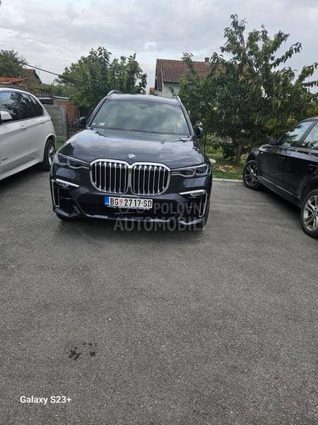 BMW X7 