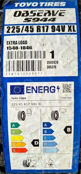 Toyo 225/45 R17 Zimska