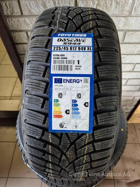 Toyo 225/45 R17 Zimska