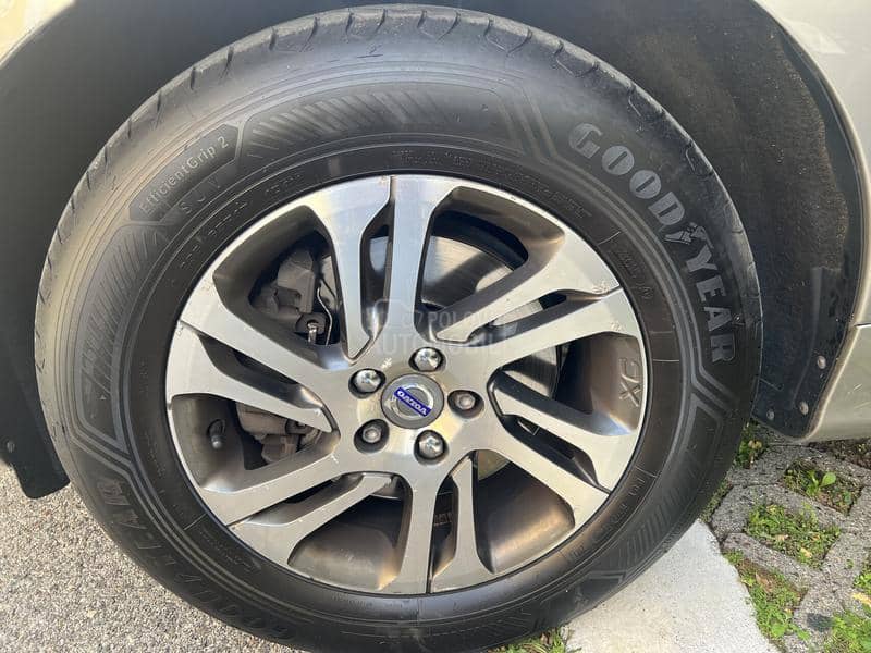 Volvo XC60 2.4 D4 AWD