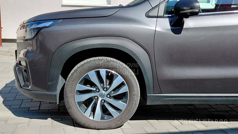 Suzuki SX4 S-Cross HYBRID