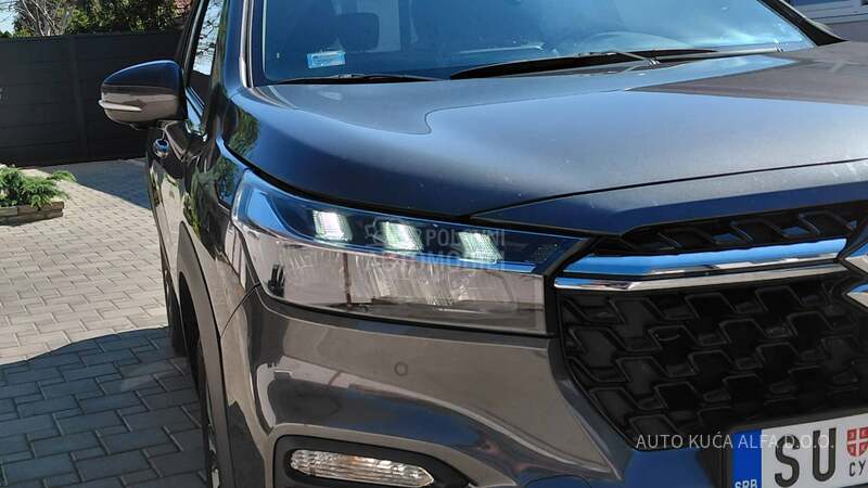 Suzuki SX4 S-Cross HYBRID
