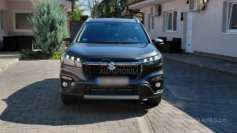 Suzuki SX4 S-Cross HYBRID