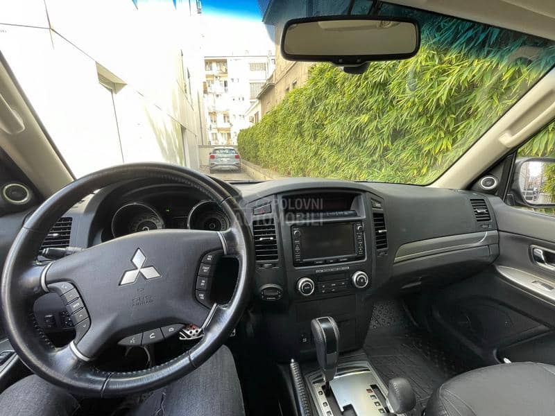 Mitsubishi Pajero 3.2 DI-D Edition 30