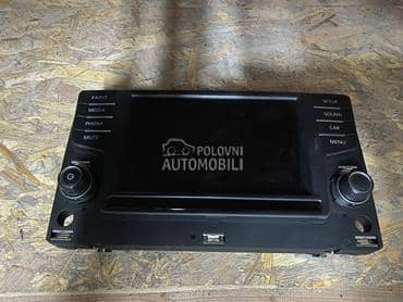 Radio za Volkswagen Passat B8