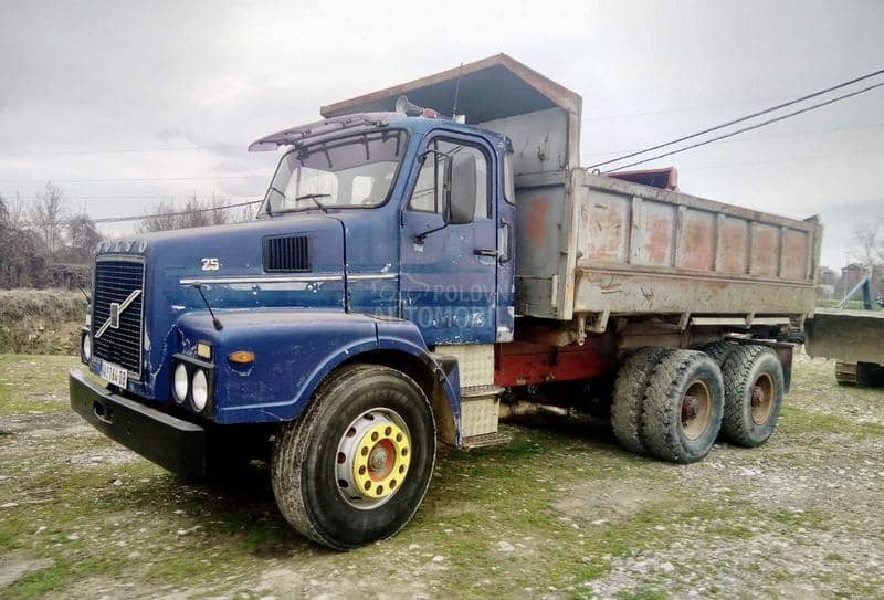 Volvo 1225