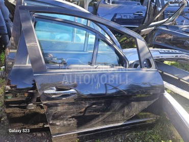 Prednja Desna Vrata za Mercedes Benz B Klasa od 2004. do 2009. god.