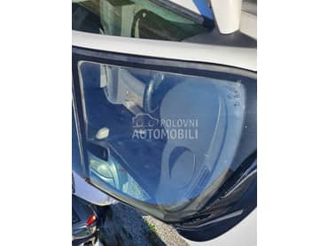 šoferšajbna sa senzorima za Renault Laguna od 2001. do 2005. god.