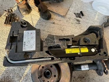 Oprema alat za Volkswagen Caddy, Bora, Golf 5 ...