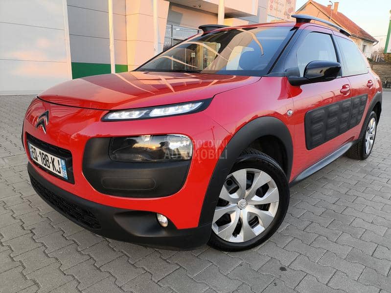 Citroen C4 Cactus 1.2 SER.KNJIGA