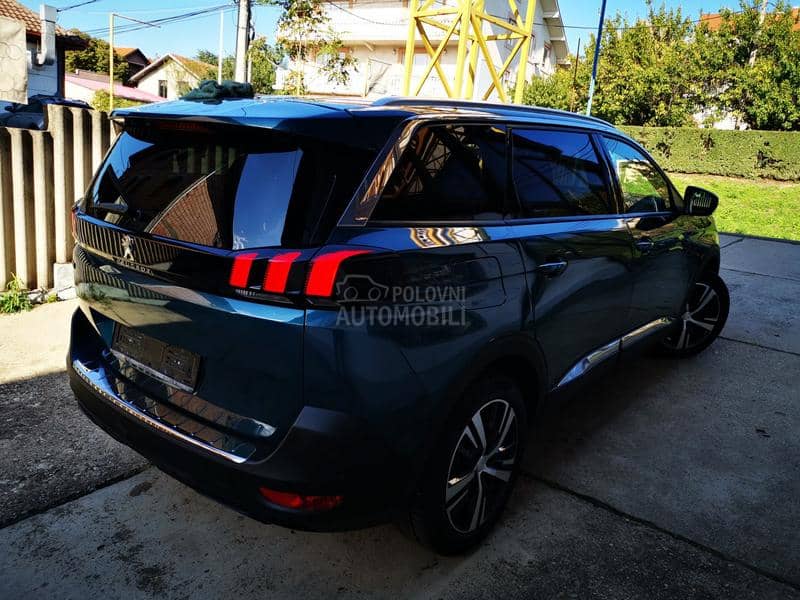 Peugeot 5008 1.5BlueHDi Allure 7S