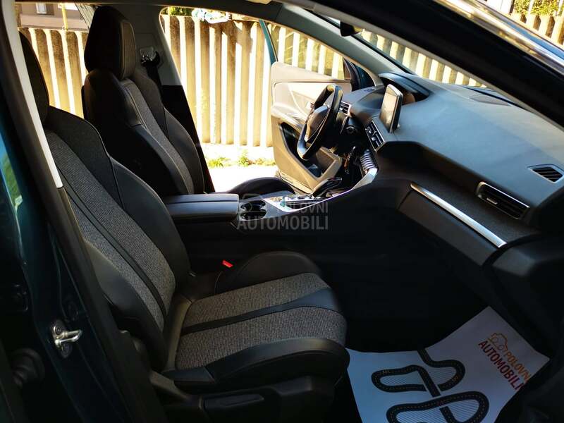 Peugeot 5008 1.5BlueHDi Allure 7S