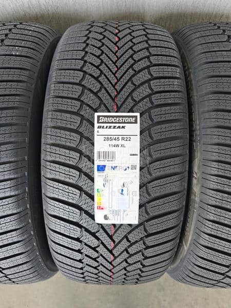 Bridgestone 285/45 R22 Zimska