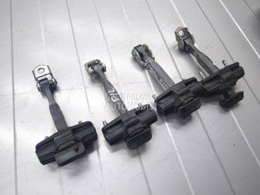 Granicnici vrata za Fiat 500L