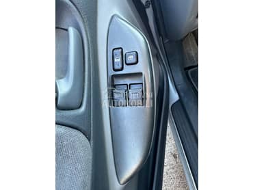 Prekidač podizača stakla za Toyota Yaris od 1999. do 2001. god.