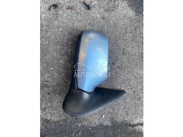 Desni retrovizor za Mazda 2 od 2003. do 2007. god.