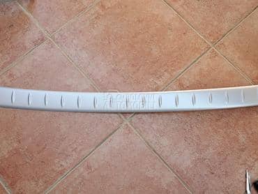 lajsna zadnjeg branika za Škoda Yeti od 2009. do 2016. god.