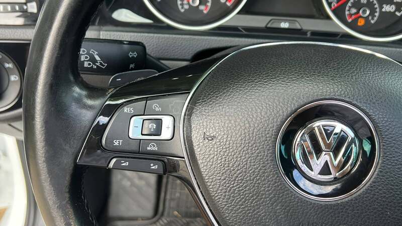 Volkswagen Golf 7 2.0TDI DSG PANO FUL