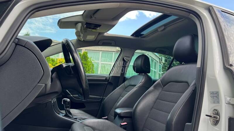Volkswagen Golf 7 2.0TDI DSG PANO FUL
