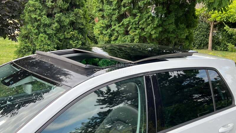 Volkswagen Golf 7 2.0TDI DSG PANO FUL