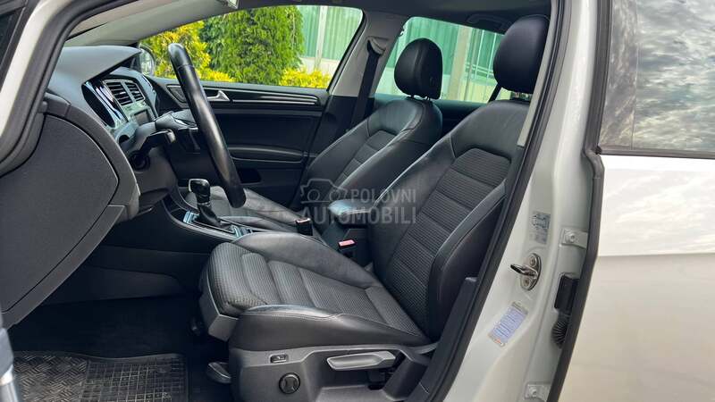 Volkswagen Golf 7 2.0TDI DSG PANO FUL