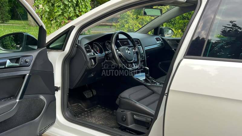 Volkswagen Golf 7 2.0TDI DSG PANO FUL