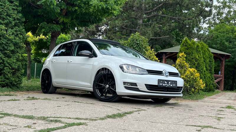 Volkswagen Golf 7 2.0TDI DSG PANO FUL