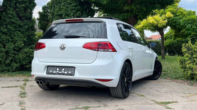 Volkswagen Golf 7 2.0TDI DSG PANO FUL