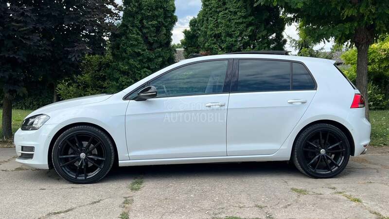 Volkswagen Golf 7 2.0TDI DSG PANO FUL