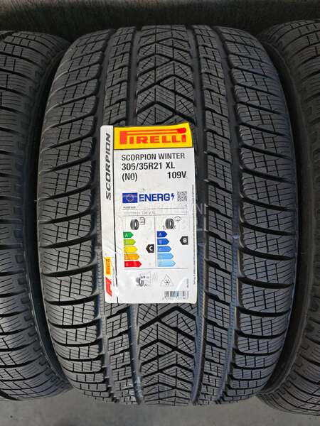 Pirelli 305/35 R21 Zimska