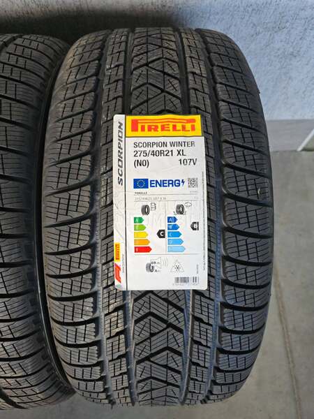 Pirelli 305/35 R21 Zimska