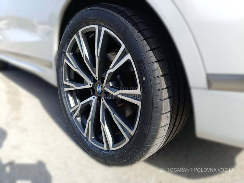 BMW X7 M50d