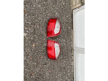 Leva Desna Stop Lampa za Toyota Auris od 2010. do 2013. god.