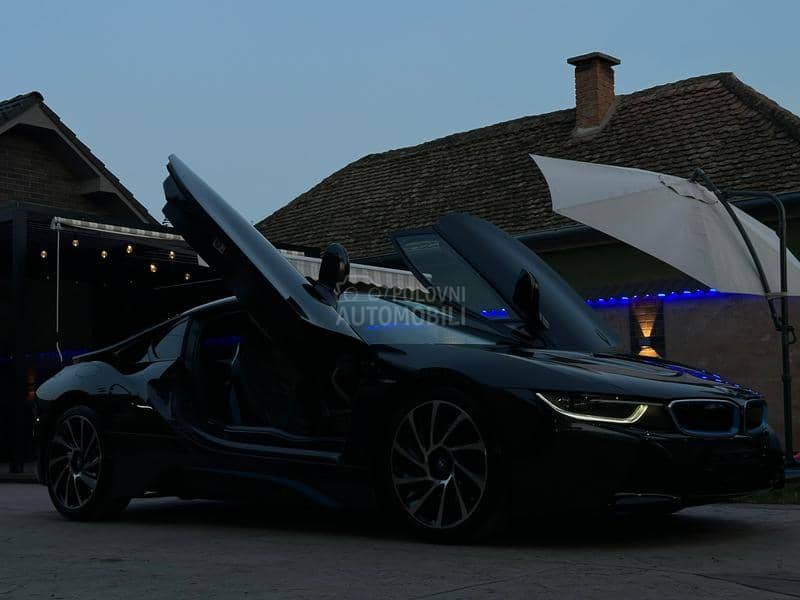 BMW i8 