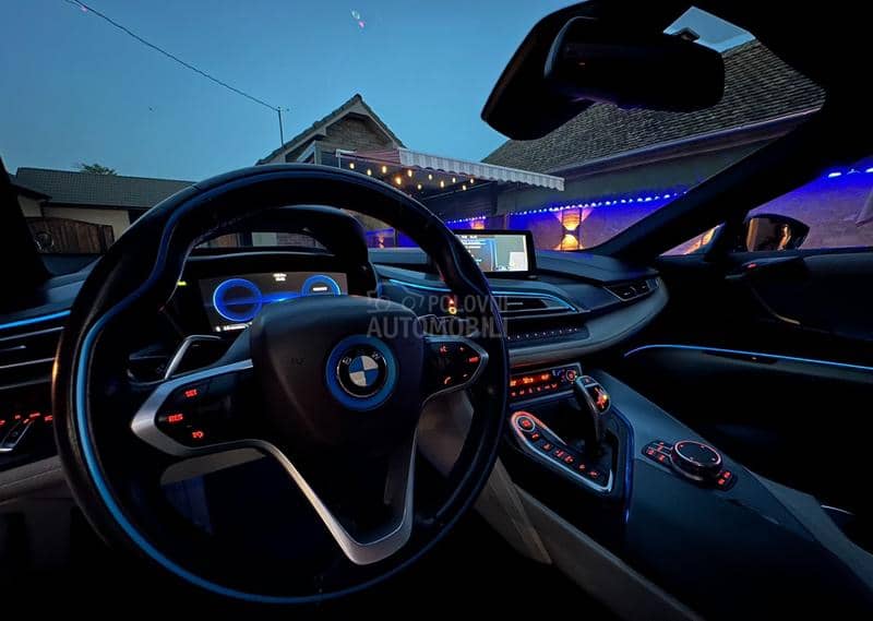 BMW i8 