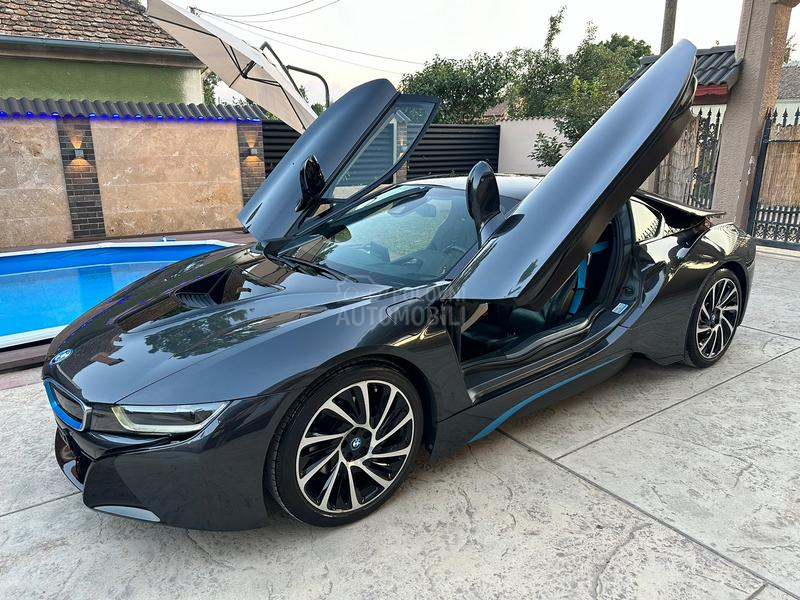 BMW i8 
