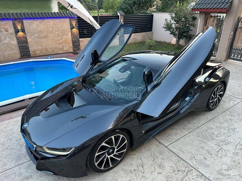 BMW i8 