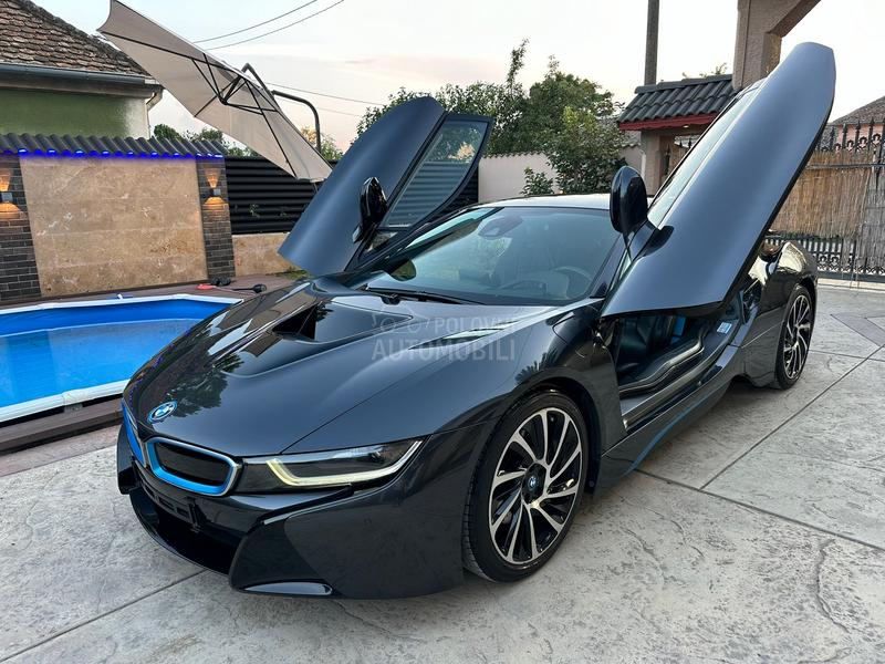 BMW i8 
