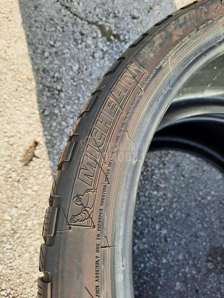 Michelin 285/30 R21 Zimska