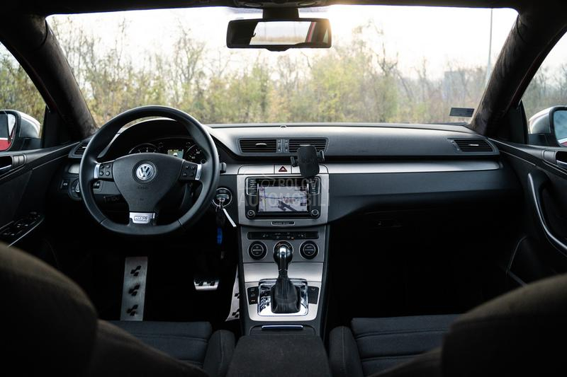 Volkswagen Passat B6 R36