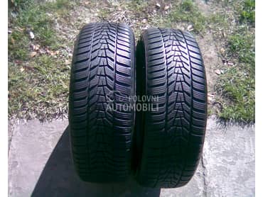 Hankook 215/60 R17 Zimska