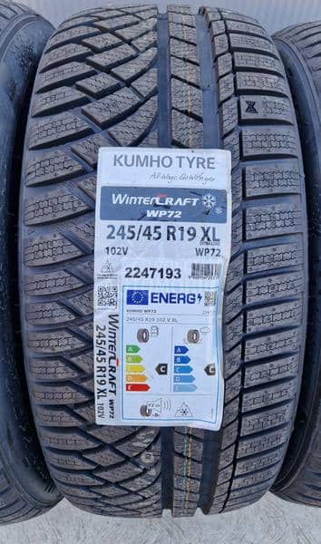 Kumho 275/40 R19 Zimska