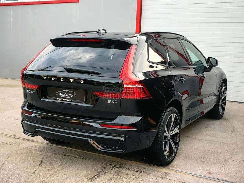 Volvo XC60 B4/4x4/360/ACC/21